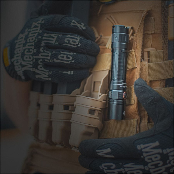 Ліхтарик Fenix PD35 V3.0 Black - 1700 люменів